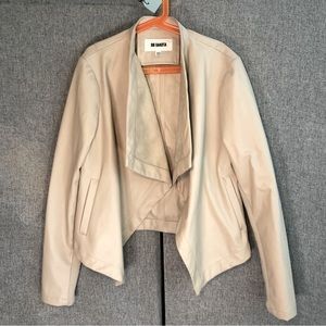 Bb Dakota Women’s S cream faux leather high low jacket